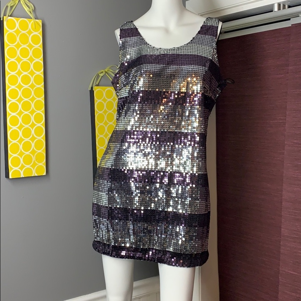 Forever Fashion- sequin dress. Size: L.